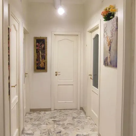 Pensión Giambattista House 3*