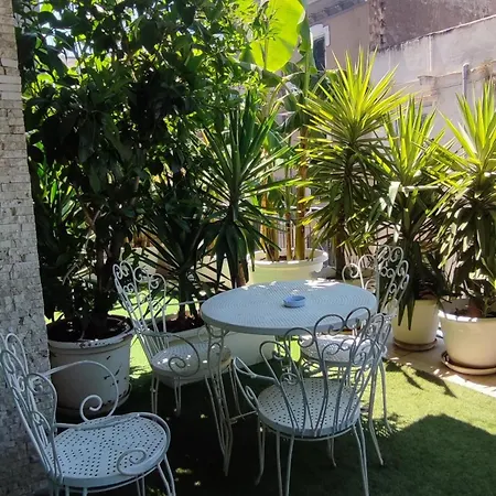 Giambattista House Pensión Bari